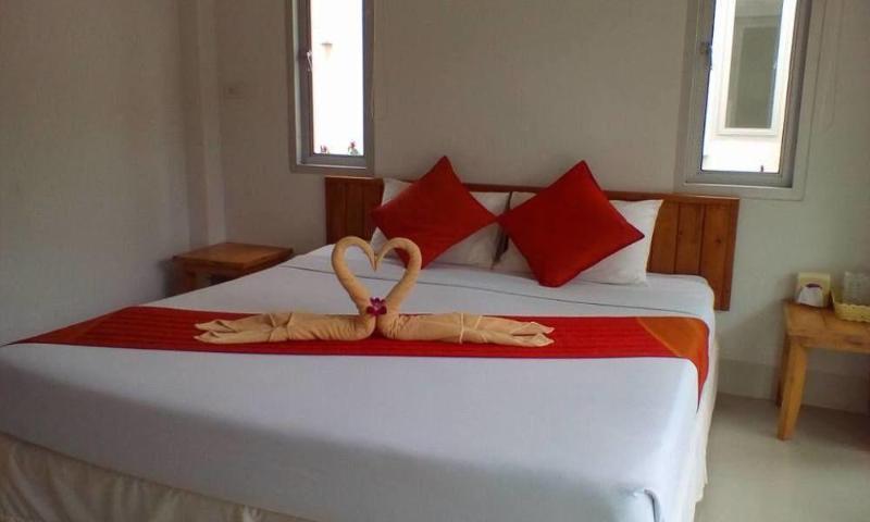 Amity Beach Resort Maret Bagian luar foto