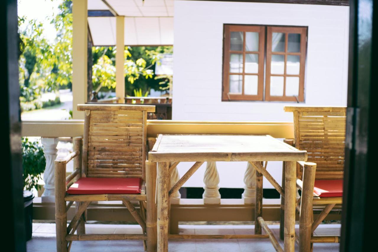 Amity Beach Resort Maret Bagian luar foto